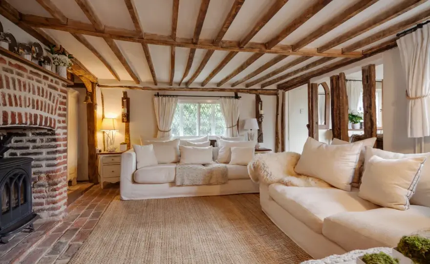 Stile cottagecore in casa, idee per un ambiente vissuto