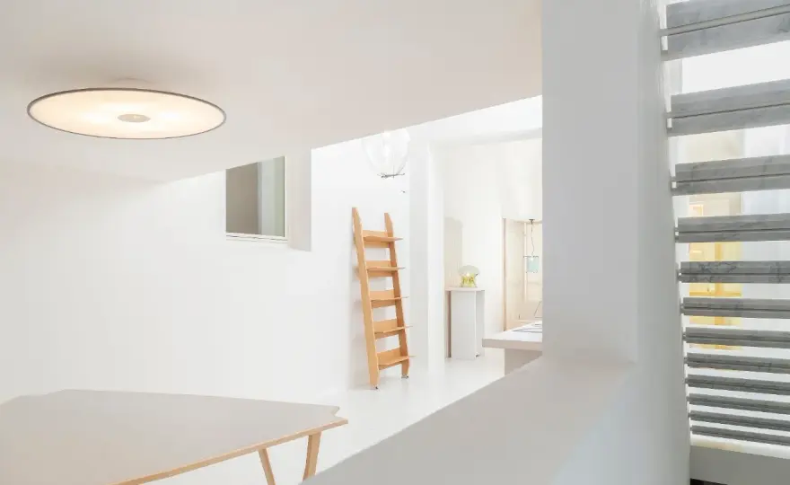 Umberto Riva, tra luce, geometrie e design per la casa