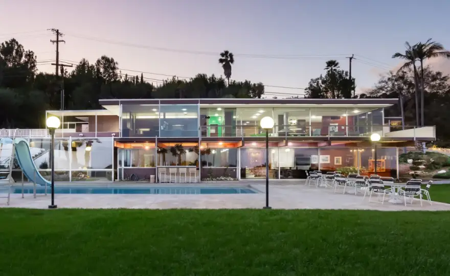 Richard Neutra e la casa moderna tra luce, paesaggio e benessere