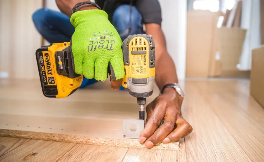 Come fresare il legno con il trapano senza rovinare il pezzo