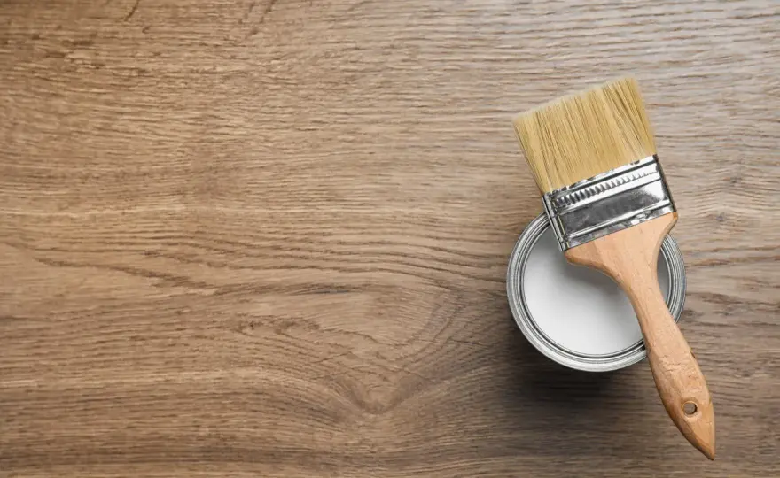 Come dipingere un mobile in legno senza errori